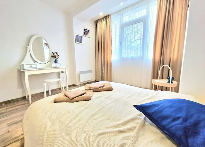 Flat 85 - 85 Inches Tv Appartement *