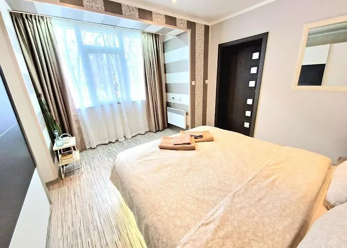 Flat 85 - 85 Inches Tv Appartement