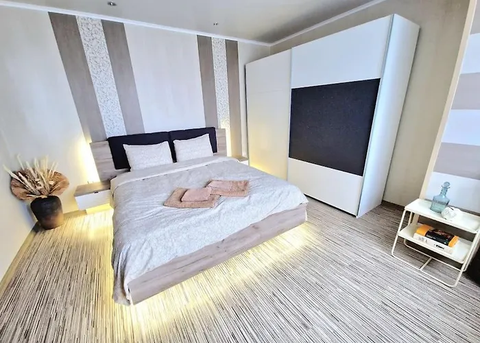 Flat 85 - 85 Inches Tv Appartement Varna